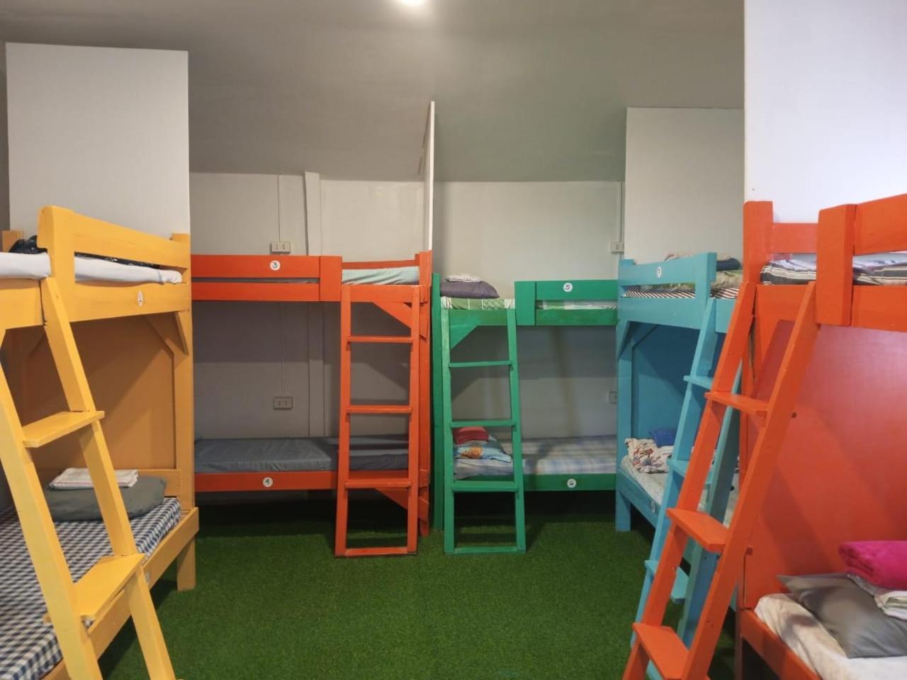 El Nido Hostel Sun Valley Екстериор снимка