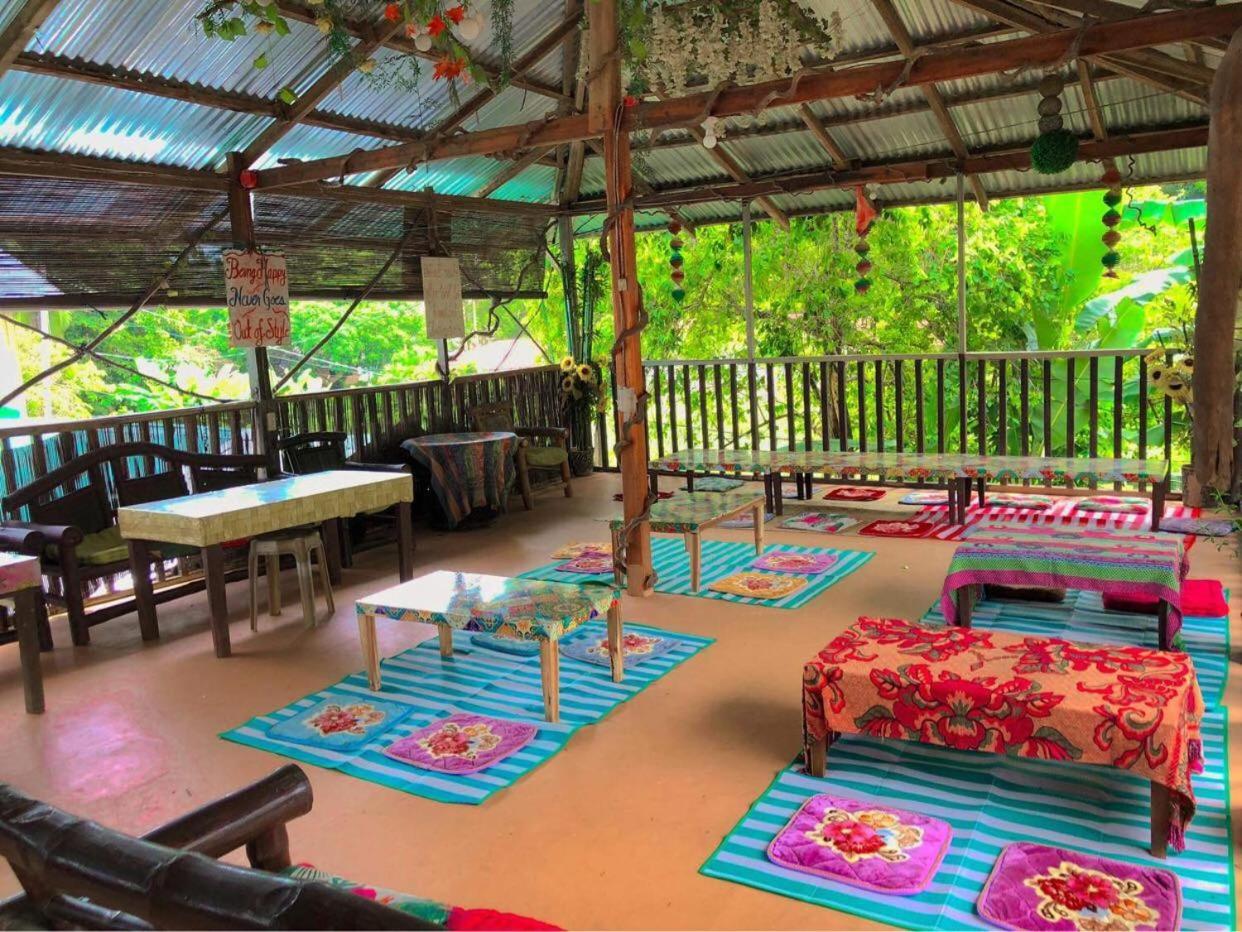 El Nido Hostel Sun Valley Екстериор снимка